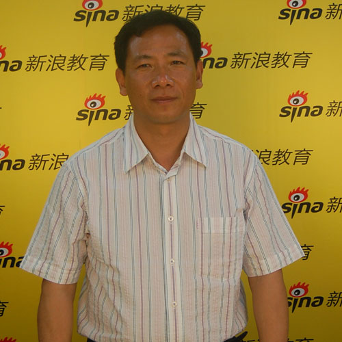 中国传媒大学南广学院的招生办主任李高强