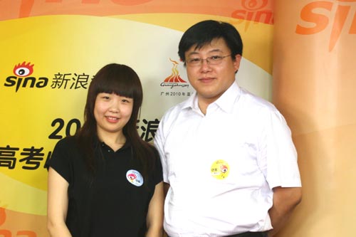 新东方铭师堂高考复读学校校长马永刚和骨干教师李艳