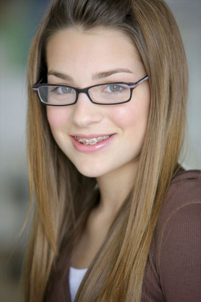 整齐牙齿轻松留学"啃"洋书