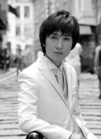 《教育面对面》节目主持人:张铮