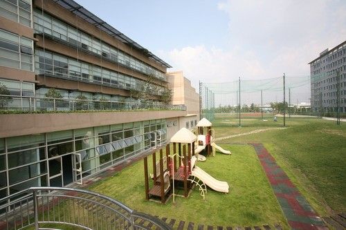 国际学校校园（图片来源于网络）