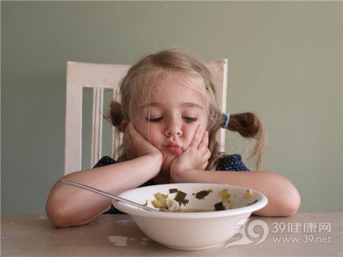 孩子得了厌食症不爱吃饭怎么办