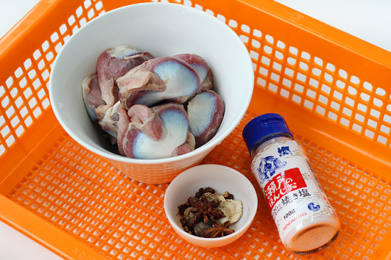 #美食感恩季#老爸的拿手菜【卤香拌鸭肫】