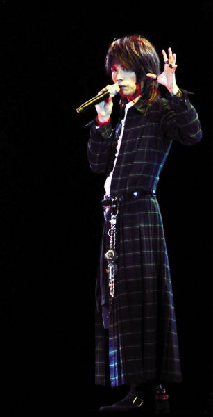 黄子华栋笃笑《娱乐圈血肉史2》爆笑上演