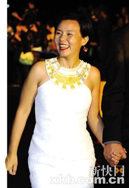 龚琳娜一曲成名