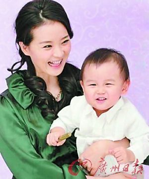 儿子不肯独自睡曾让王艳烦恼