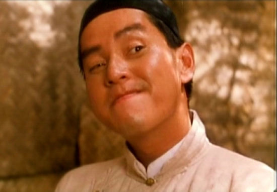 谭咏麟演的《黄飞鸿笑传》（李力持导演）以拆解宗师形象为己任。