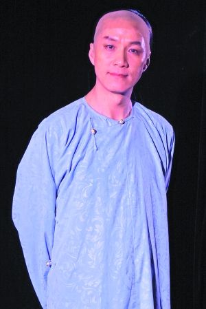 《知己》中冯远征饰演的顾贞观