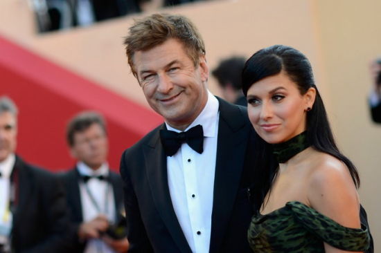 亚历克·鲍德温和新婚妻子希拉莉亚·托马斯