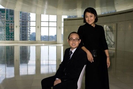 SOHO中国行政总裁张欣(右) 来源：SOHO中国