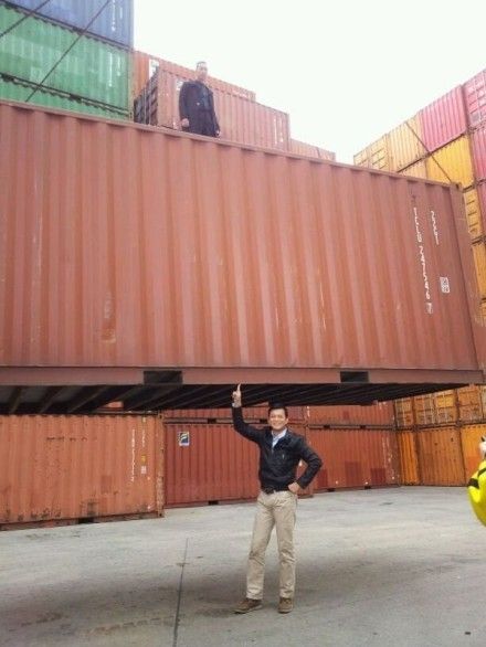 欧阳震华扮白面包公