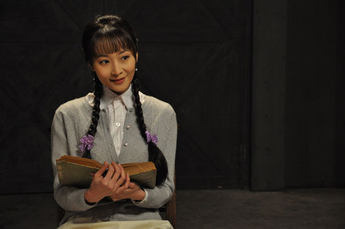 《孤岛飞鹰》张子健曲栅栅上演谍中谍