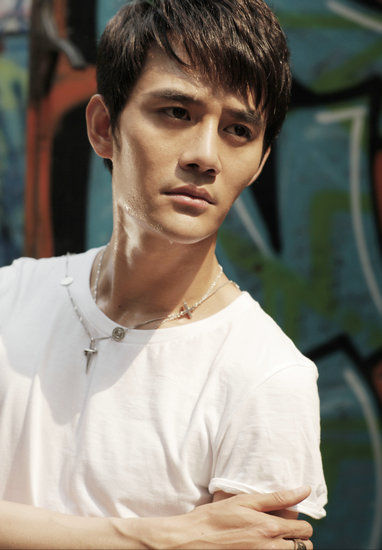 王凯《我的狗狗我的爱》告别"娘娘腔"