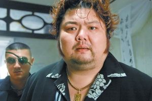 戎祥曾演《疯狂的赛车》意外由黑翻红