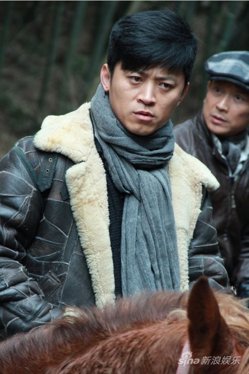 《往日情怀》横店热拍 张竞达演绎抗日奇侠