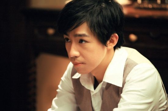 43:03 新浪娱乐 摘要:5月28日,由伤愈复出的俞灏明担纲男主角的电视剧