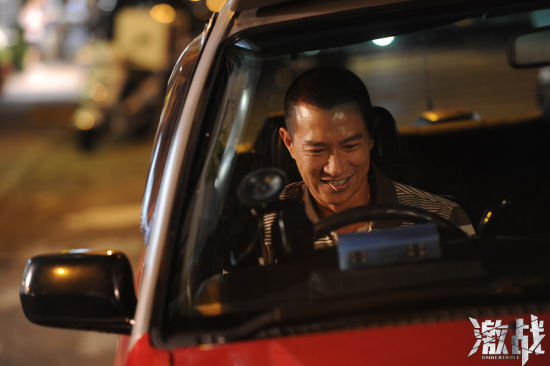 张家辉饰演落魄的前拳王程辉