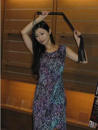 坛蜜宣传电影 甘鞭 自曝曾经历真实sm 手机新浪网 坛蜜宣传电影 甘鞭 自曝曾经历真实sm 手机新浪网