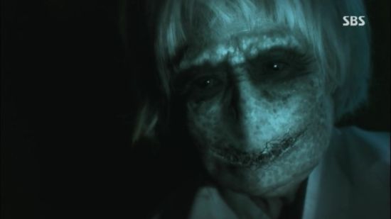 《主君的太阳》老太太鬼