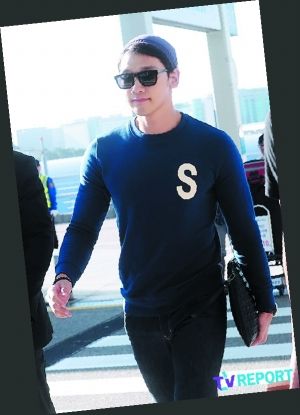 昨日，亚洲小天王Rain从仁川机场出发，赴长沙出席《快乐男声》的总决赛。