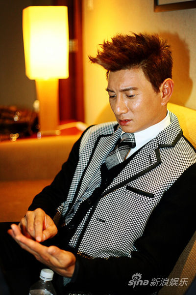 新浪娱乐对话吴奇隆
