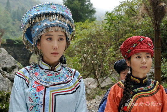 杜若溪民族服饰亮眼