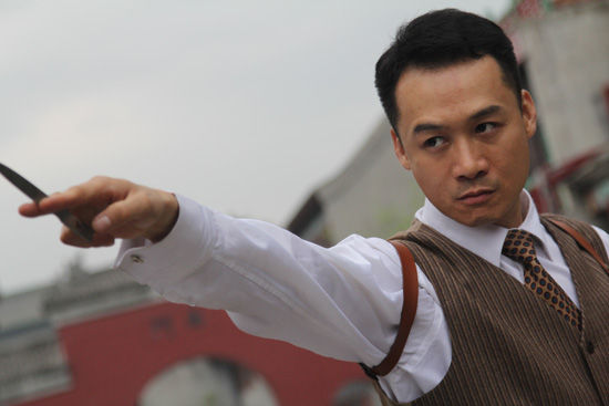 《十里洋场》央视热播 高虎重现翻戏党