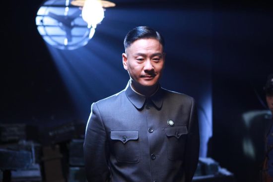 《回马枪》横店热拍 连奕名邵兵双雄会