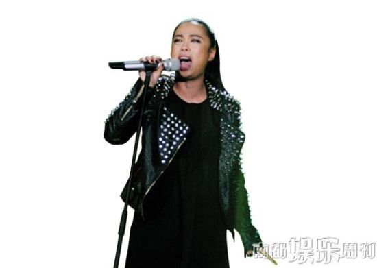 黄妈在今年的《我是歌手》节目上，称得上是一夜成名了。