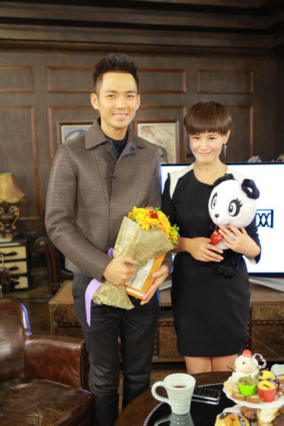 钟汉良和主持人王江月