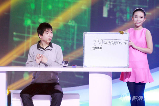 　　江苏卫视《最强大脑》播出后，被医生诊断为“中度脑残”的“中国雨人”周玮，凭借强大的心算能力征服了现场评审。