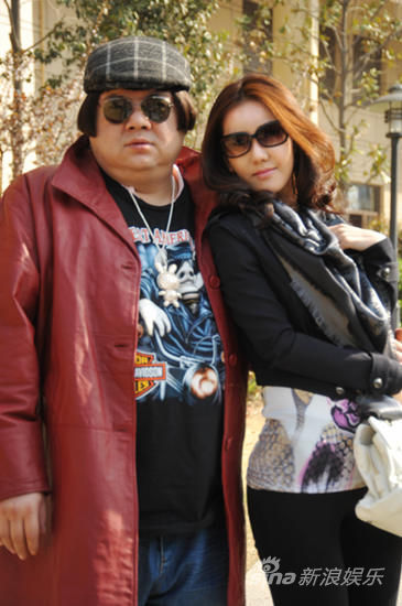 剧照 “最不搭调”情侣二人组