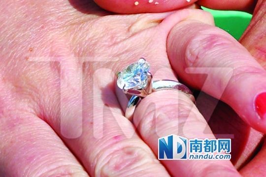 “鸽子蛋”婚戒