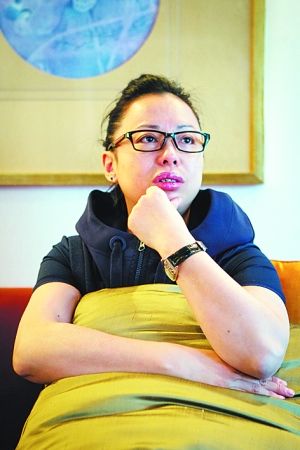 黄绮珊素颜接受采访