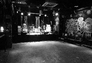 坐落在天山公园旁的育音堂建立于2004年，至今已有十年历史。