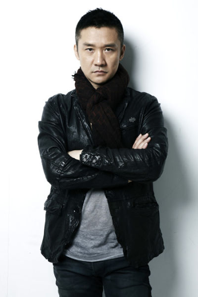 新浪娱乐讯 董亚春执导,黄志忠[微博]领衔主演的改革开放三十周年电视