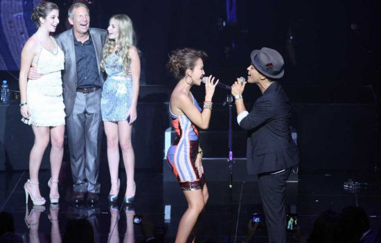 李玟婚礼与火星哥对唱