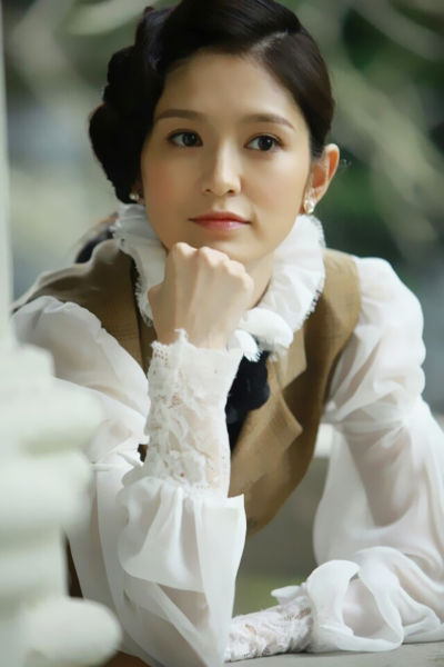 乔振宇[微博],肖茵,申军谊,李修贤等主演的民国年代大戏《浴血重生》