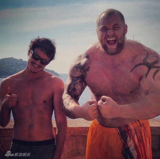 多谢这俩哥们的精彩表演