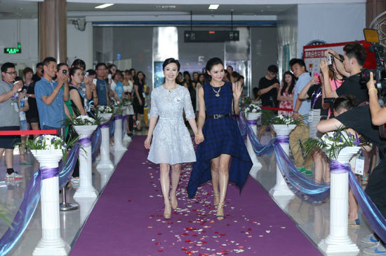 石小群携手莫小棋