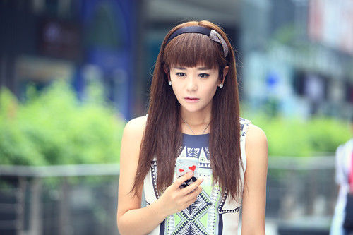 海陆演绎“腹黑女”