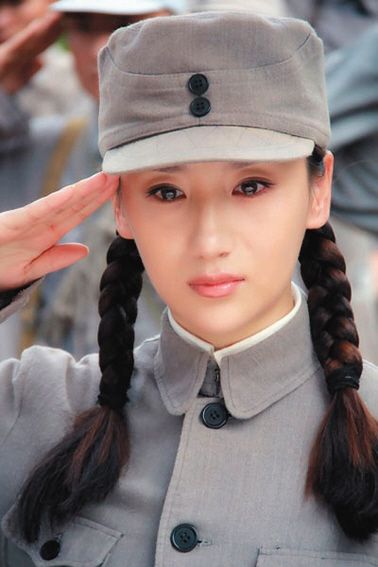 《雪豹》美瞳对应战争偶像剧