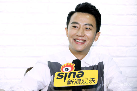 黄轩对话新浪娱乐《新青年》