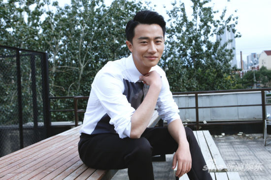 黄轩对话新浪娱乐《新青年》