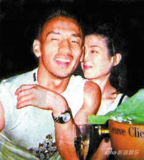中田英寿又换新女友曾与maggie Q传绯闻 手机新浪网