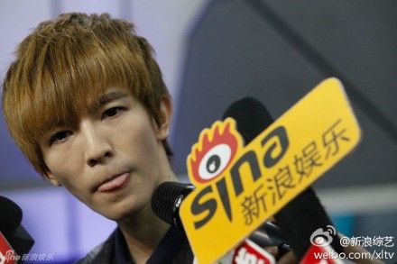 郭敬明《百万粉丝》城主发型酷似西蒙子呢