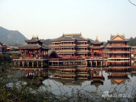 横店影视城一角