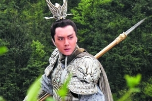 　　“二郎神”冯绍峰。