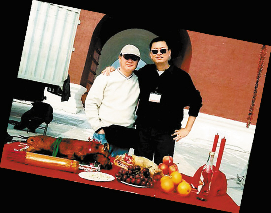 　　当年与王家卫(右)多次合作