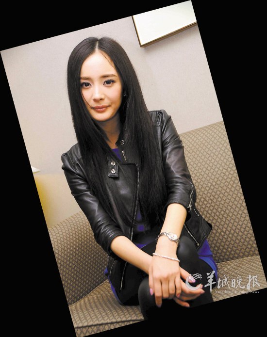 　　中午1时半：　　为《春娇与志明》接受羊城晚报记者采访